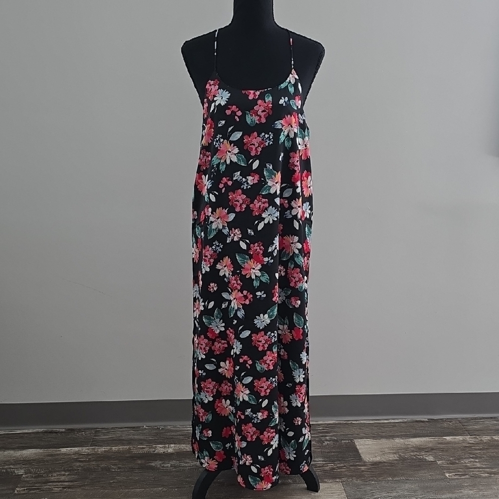 Floral Maxi Dress - Black and Pink